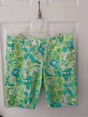 Lilly Pulitzer The Chipper Short Blue and Green Limeade It's a Zoo Size 10
